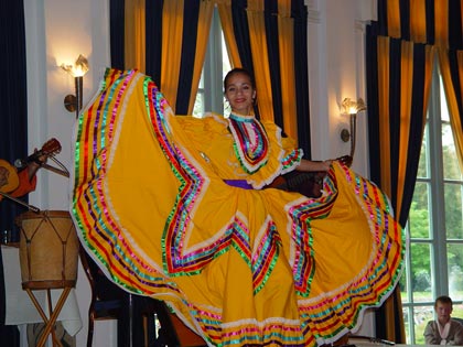 dancer mariachi fiesta mexicana