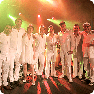 Salsa band boeken Tropicaliente voor bruiloften bedrijfsfeesten festivals coverb band tropische band boeken 